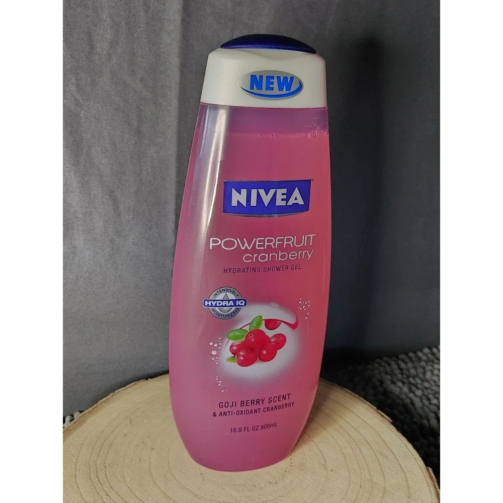 ~NEW~ Nivea‎ Powerfruit Cranberry Hydrating Shower Gel 16.9 Fl. Oz./500 ml.